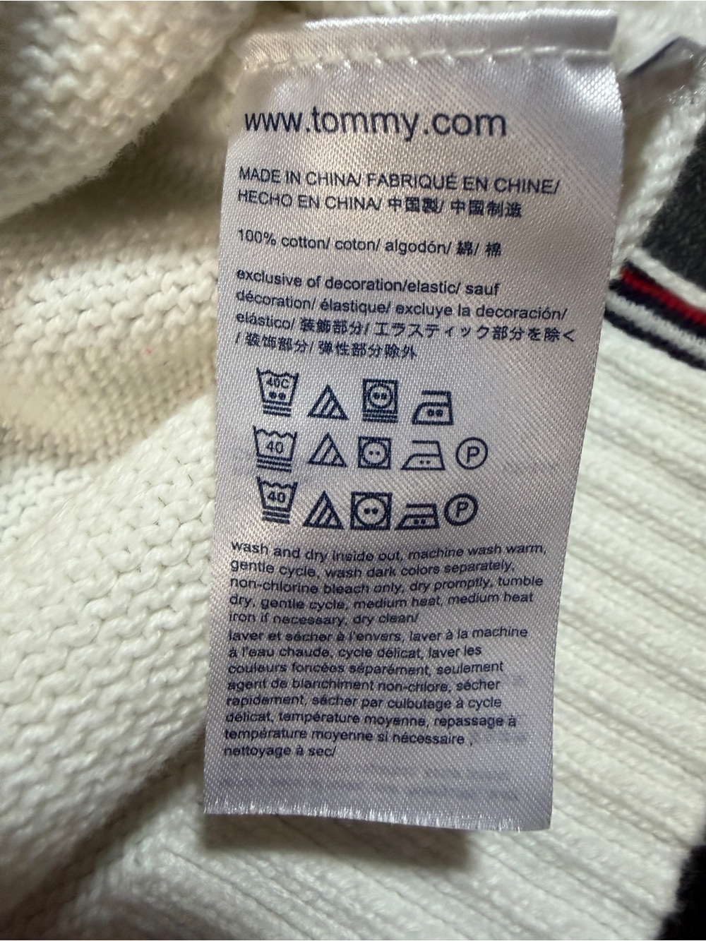 Tommy Hilfiger White Crewneck Sweater with Red & Navy Block - Picture 4 of 13